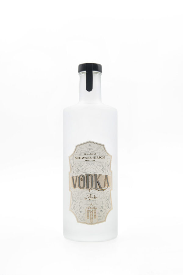 Wodka aus der Selection SCHWARZ HIRSCH – mild, rein und weich im Abgang